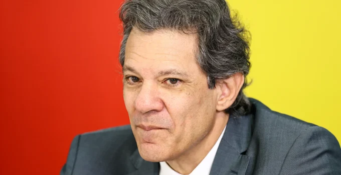 Haddad detona Daniel Vorcaro e clã Bolsonaro após áudio vazado: "Rebento do governo"