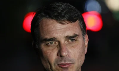 Áudios Vazados Acendem Fogo na CPI do Master: Base de Lula e Flávio Bolsonaro Pressionam por Investigação Completa