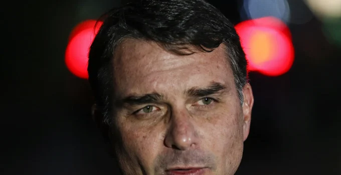Áudios Vazados Acendem Fogo na CPI do Master: Base de Lula e Flávio Bolsonaro Pressionam por Investigação Completa