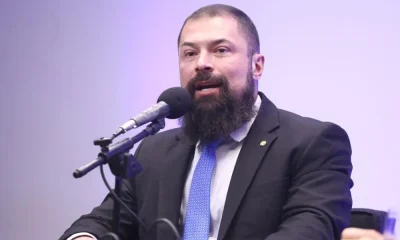 Justiça Federal ordena remoção de vídeo de deputado que associa Lula e PT ao narcotráfico em meio a disputa de narrativas