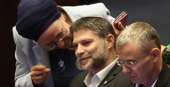 Ministro de Israel Afirma que Procuradoria do TPI Pediu Prisão por Crimes em Território Palestino