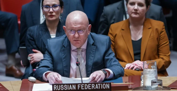 Rússia Ameaça Otan: "Membros Não Serão Protegidos" de Retaliação por Drones Ucranianos Lançados da Letônia; EUA Reafirmam Compromisso
