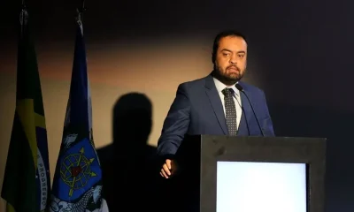 Cláudio Castro: Vínculo Próximo com Daniel Vorcaro e Atuação Política para Investimentos da Rioprevidência no Master são Detalhados em Investigação