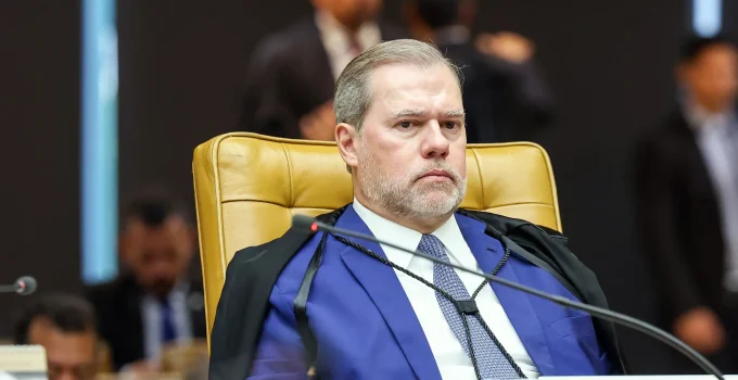 Fim da "Taxa das Blusinhas": Toffoli mantém decisão e leva caso de imposto em compras internacionais ao plenário do STF