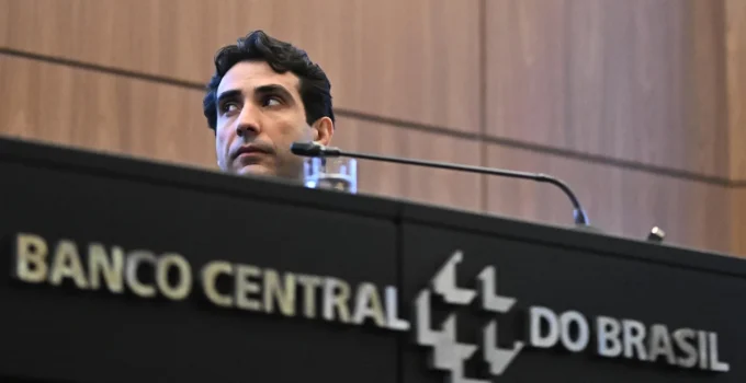 Autonomia do Banco Central em Jogo: PEC 65/2023 Agita o Senado em Meio a Escândalos e Pressões Políticas