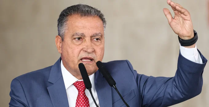 Transparência Internacional acusa governo Lula de "assédio" e cobra retratação por "tentativa de silenciamento" da ONG