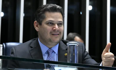 Alcolumbre promulga liberação de verbas para municípios em ano eleitoral, derrubando veto de Lula