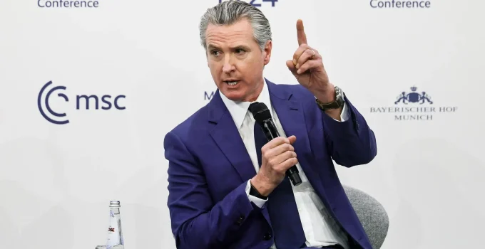 Califórnia mira fundo de Trump com imposto de 100% para indenizar 'perseguidos políticos'