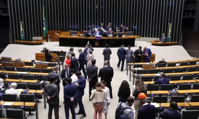 PEC das Igrejas Aprovada: Deputados dão 'sinal verde' para ampliação de isenções fiscais em votações decisivas