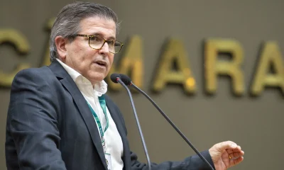 Presidente do Sindicato Médico do RS critica "inaceitável" interferência de Moraes no CFM sobre caso Bolsonaro