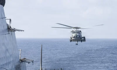 EUA atacam navio mercante que burlava bloqueio, Irã afirma ter "controle total" do Estreito de Ormuz e ameaça retaliação