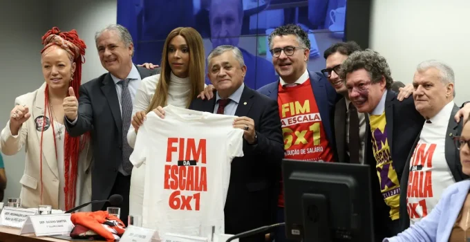 Governo Lula destina R$ 80 milhões para campanha "Tempo com a Família" sobre fim da escala 6x1; investimento é o dobro da isenção do IR