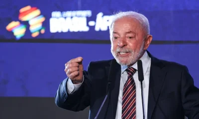 Lula erra história de traidor ao criticar "filhos de Bolsonaro" por tarifaço e gera polêmica; Flávio Bolsonaro reage
