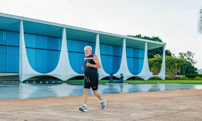 Janja divulga Lula na academia em resposta a críticas sobre idade e vitalidade na disputa presidencial