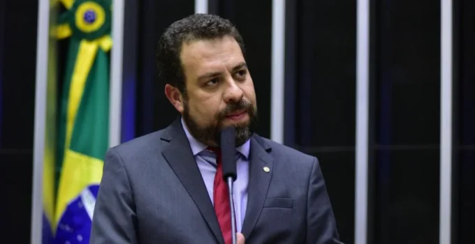 Boulos e João Campos: Quem são os herdeiros de Lula na esquerda para 2030 e quais seus maiores desafios?