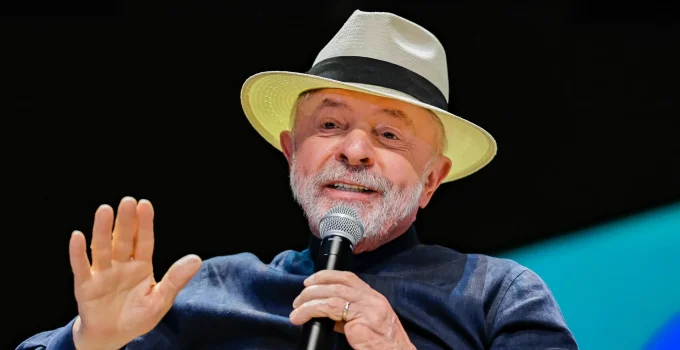 Lula Defende Enforcamento de Flávio Bolsonaro: Declaração Choca e Gera Debate sobre Limites da Crítica Política