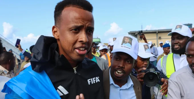 Árbitro Somali Impedido de Entrar nos EUA Alegou Vínculos com Terrorismo, Diz Governo Americano