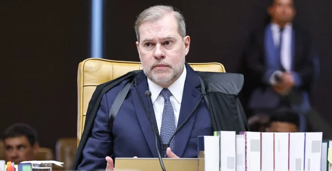 Toffoli Defende Decisão do STF sobre Redes Sociais: "Não é Censura", Diz Ministro em Julgamento de Recursos