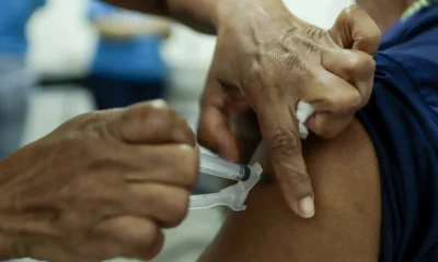 Governo Atualiza Centro de Monitoramento de Medicamentos para Incluir Vacinas Após Suspensão da Vacina da Dengue