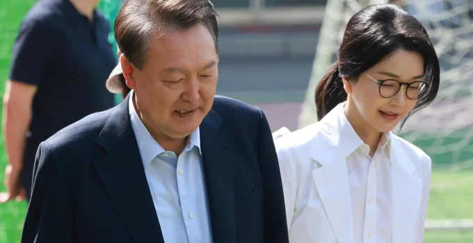 Ex-presidente sul-coreano Yoon Suk Yeol condenado a 30 anos por enviar drones à Coreia do Norte e abuso de poder