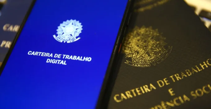 Governo PT Enterra CLT: Milhões de Trabalhadores na Informalidade e Sem Rumo